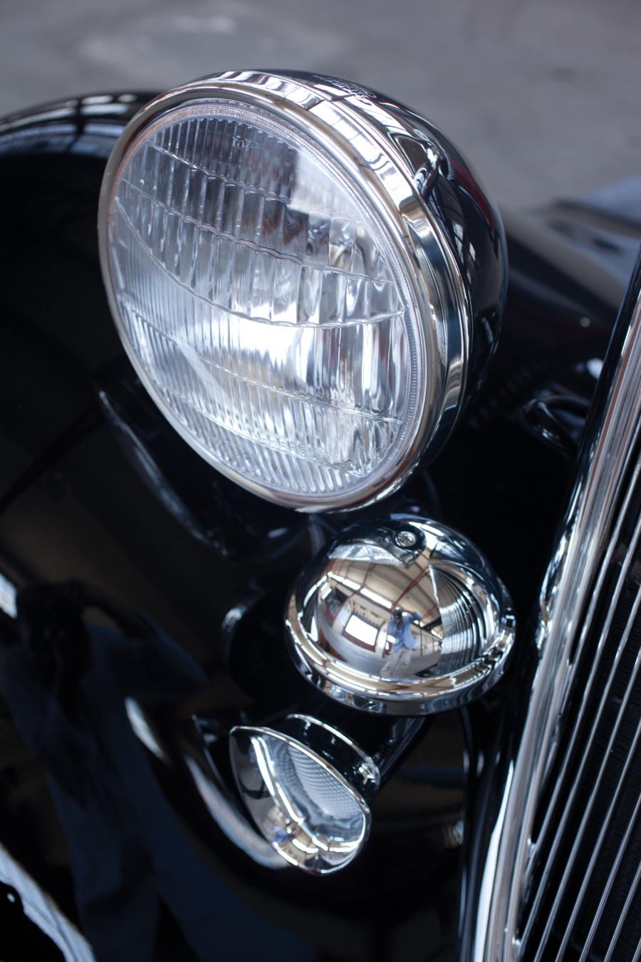  Ford V8 DeLuxe 3-Window Coupe 1934 года  (фото 7 из 24)
